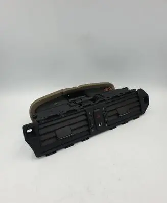 BMW 5 E60 E61 Dash center air vent grill 6910734 7009275