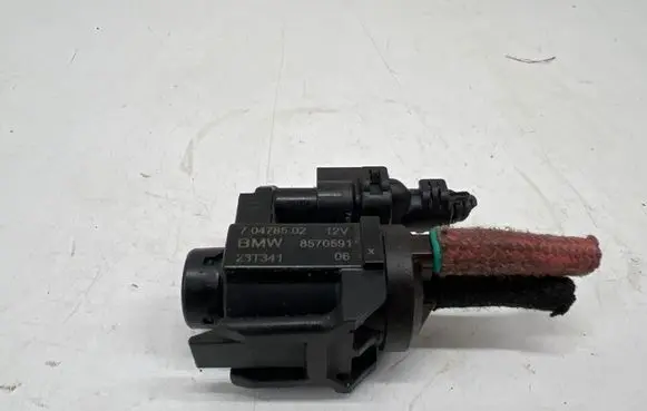 BMW 1 F40 Vacuum valve 8570591