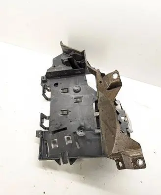 Chevrolet Tahoe Engine control unit holder 85167085