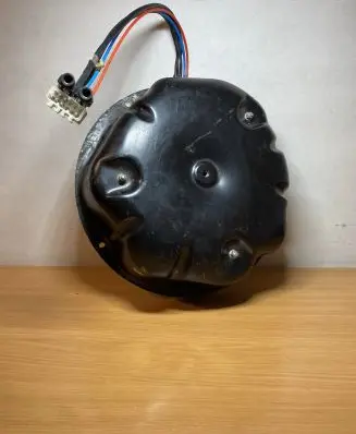 BMW 7 E65 E66 Air suspension compressor/pump C881 4154034000