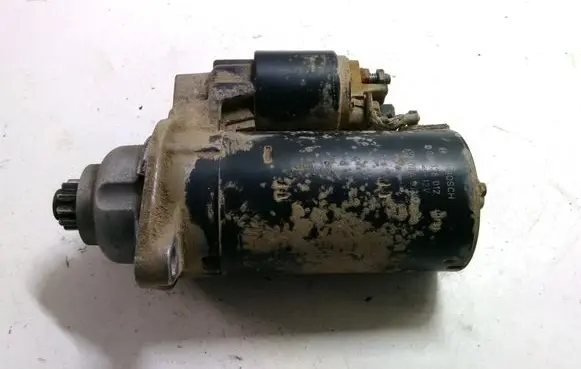 Volkswagen Golf IV Starter motor 0001125012 02A911023R