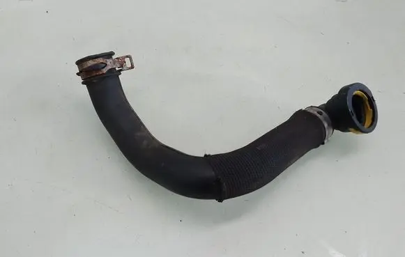 Air intake hose/pipe