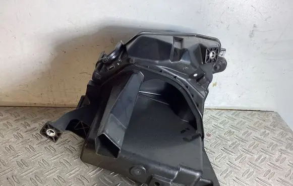 Lexus LS 460 - 600H Engine control unit holder XA19526