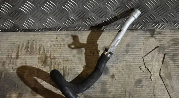 BMW 8 G14 Engine coolant pipe/hose 8682035555525