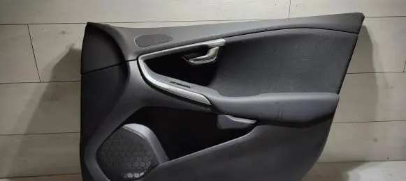 Volvo V40 Front door card panel trim 1319933