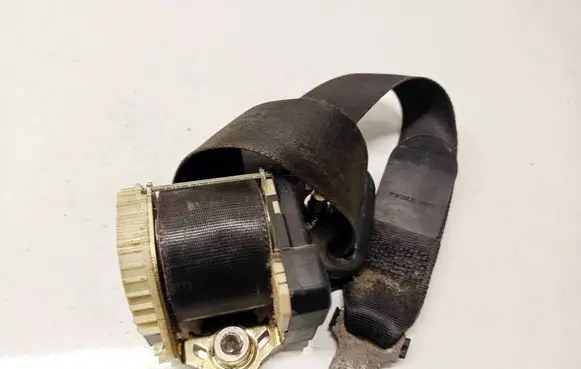 Ford Mondeo Mk III Front seatbelt 33040326