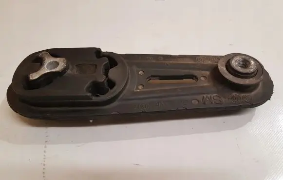 Nissan Juke I F15 Engine mount bracket