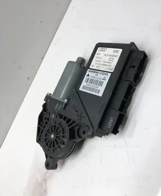 Audi A4 S4 B7 8E 8H Rear door window regulator motor 8E0959802E 105849204 9700105999204