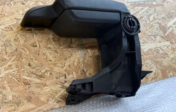 BMW 3 E46 Armrest 8213678 51168213678