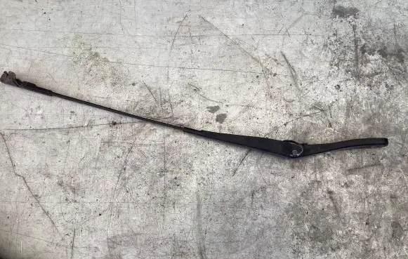 Opel Astra H Front wiper blade arm