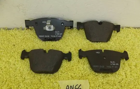 BMW 3 E92 E93 Brake pads (front) 6768470 34216768470 6768469