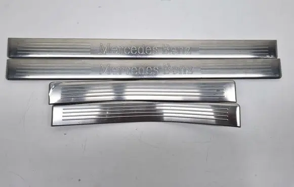 Mercedes-Benz E W212 Front sill trim cover A2126860936