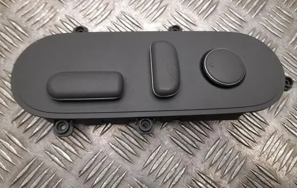 Hyundai Ioniq 5 Seat heating switch 88070GI100