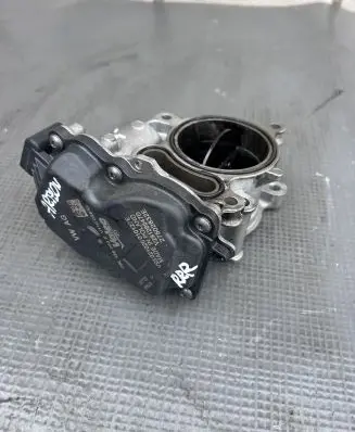 Volkswagen Arteon Throttle valve 05L128063E