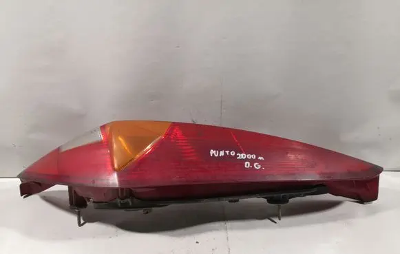 Fiat Punto (188) Rear/tail lights 46794077