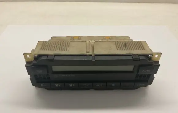 Volkswagen PASSAT B5 Climate control unit 5HB00761702 3B1907044A
