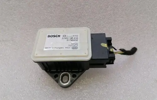 Maserati GranCabrio M145 ESP acceleration yaw rate sensor 51746232