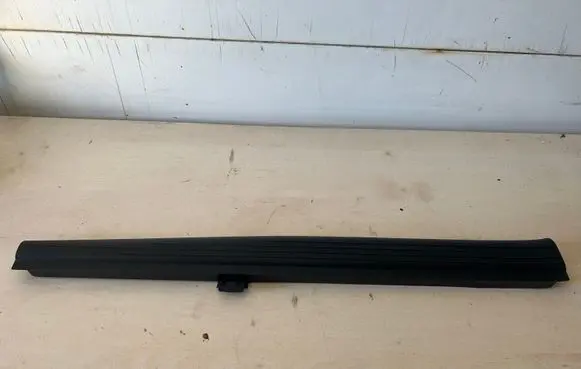 Mercedes-Benz E W211 Front sill trim cover A2116801735