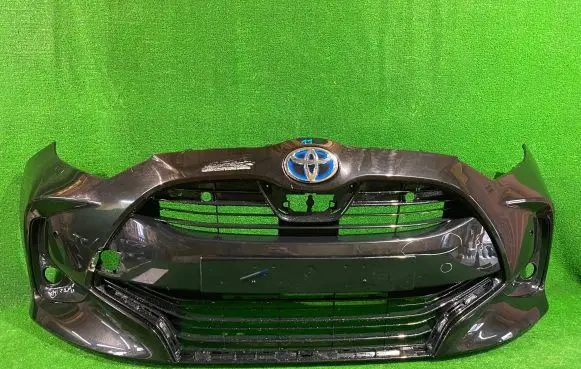 Toyota Yaris XP210 Front bumper