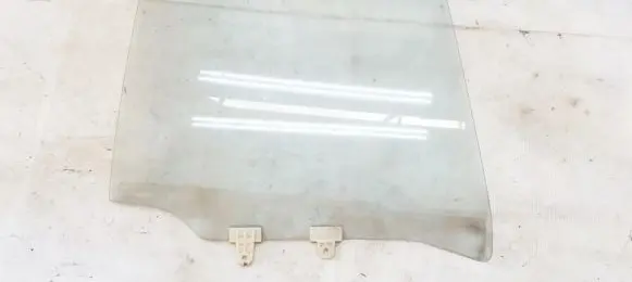 Nissan Sunny Rear door window glass