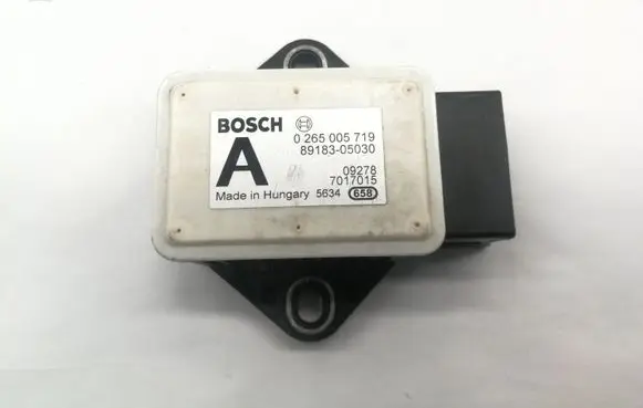 Toyota Verso-S ESP acceleration yaw rate sensor 8918305030 0265005719