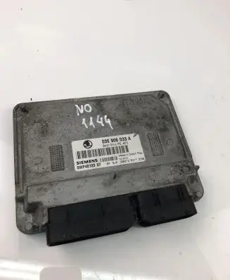Skoda Fabia Mk1 (6Y) Engine control unit/module ECU 03E906033A