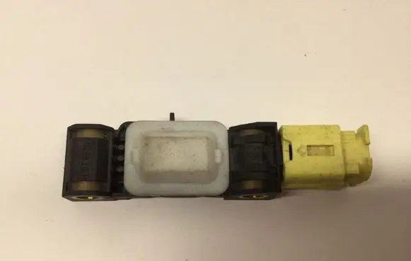 Nissan Primera Airbag deployment crash/impact sensor 0285003019