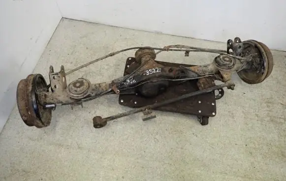 Daihatsu Terios Rear axle beam with reductor 