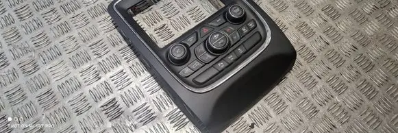 Dodge Durango Climate control/heater control trim P05091858AB 05091858AB
