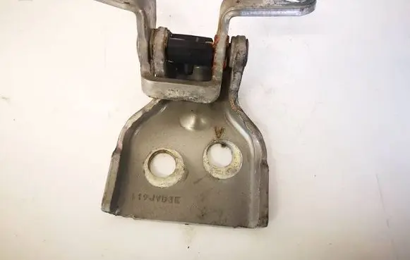 Ford Fiesta Front door upper hinge 