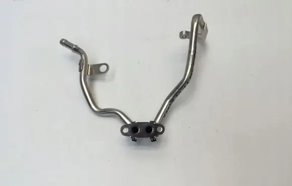Skoda Karoq Turbo turbocharger oiling pipe/hose 05E121497A