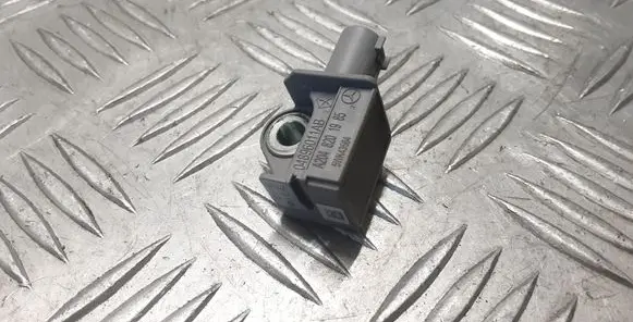 Chrysler Grand Voyager V Airbag deployment crash/impact sensor 04896011AB A2048201985