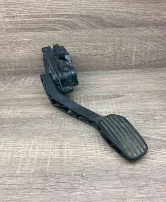 Volvo S80 Accelerator throttle pedal 30636006 6PV008537
