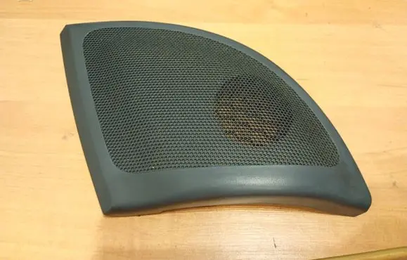 Renault Megane I Side speaker trim/cover 7700840880 7700430865 R6135210