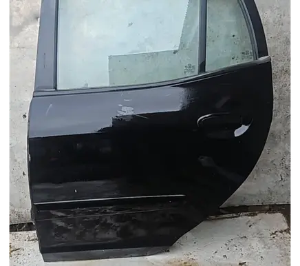 KIA Picanto Rear door