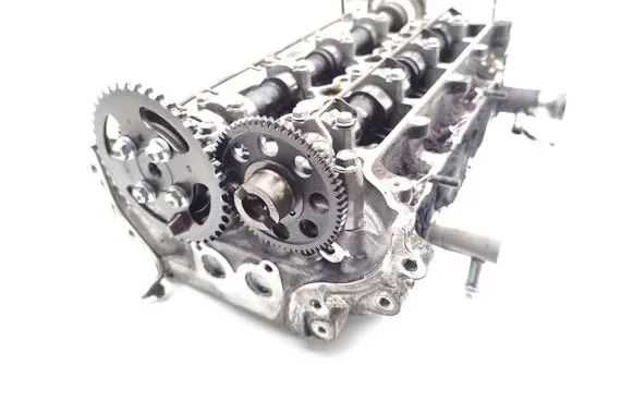Toyota Avensis T270 Engine head 1ADFTV