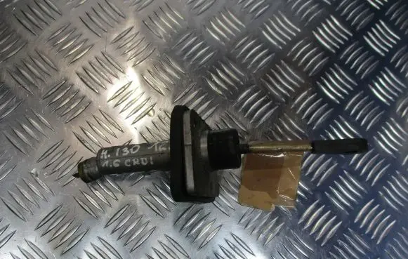 Hyundai i30 Clutch slave cylinder 
