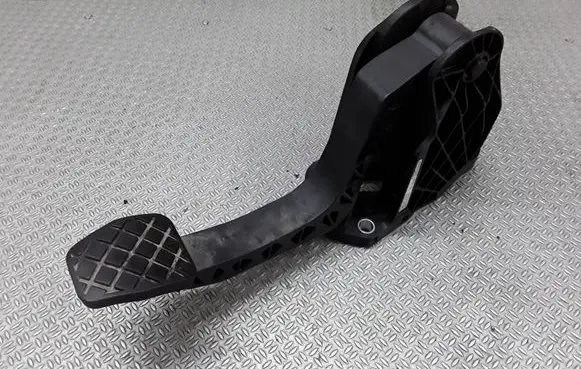 Clutch pedal