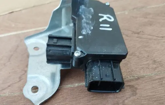 Infiniti EX Door control unit/module 254B61BN1A