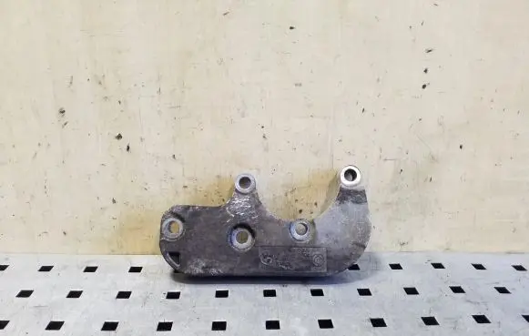 BMW X1 E84 Power steering pump mounting bracket 7810898 69390210