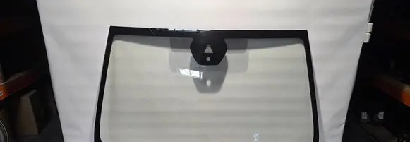 Toyota Proace Front windscreen/windshield window 9863425580