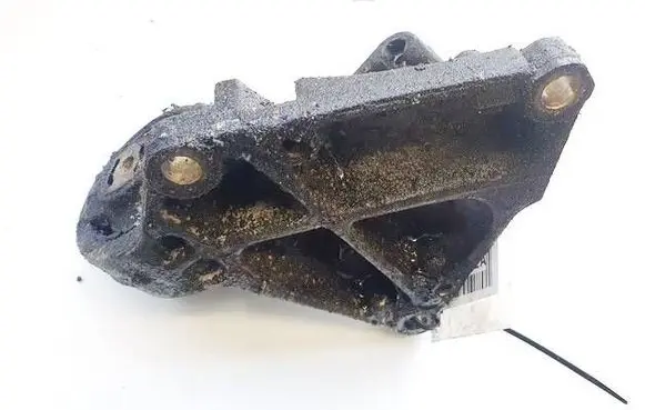 Citroen C8 Engine mount bracket 96193563