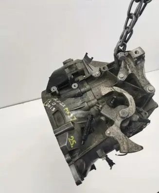 Ford Kuga II Manual 6 speed gearbox CV6R7002CCA