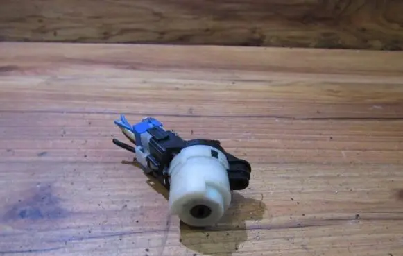 Mitsubishi Space Star Ignition lock contact 