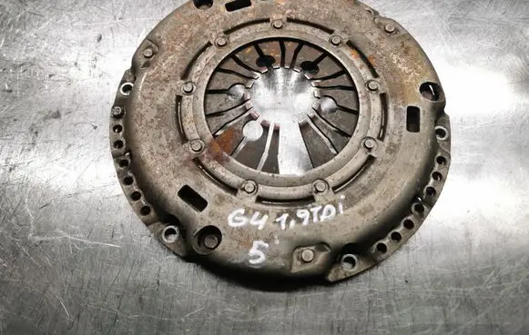 Volkswagen Golf IV Pressure plate 038141025D