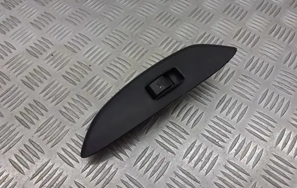 Toyota Yaris Electric window control switch