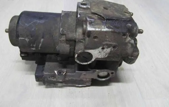 Ford Mondeo MK II ABS Pump B553022 7376