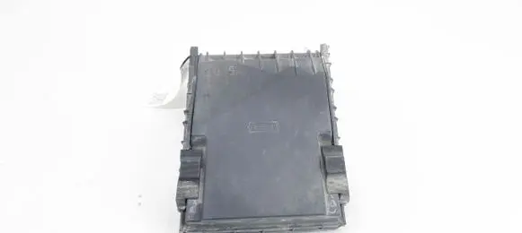 Volkswagen Caddy Fuse box cover 1K0937132F