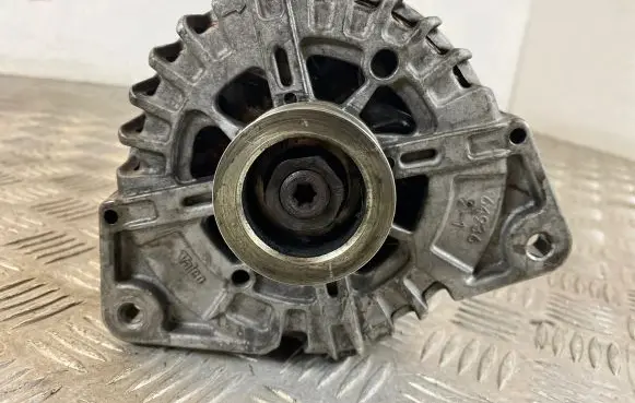 Mercedes-Benz C W205 Generator/alternator A0009063003 2621743C 119148582