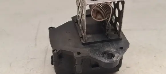 Peugeot 307 Coolant fan relay 9649247680